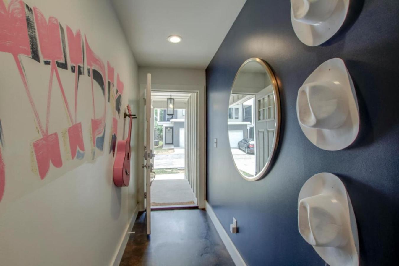 Howdy House New And Trendy With Rooftop Deck Нэшвилл Экстерьер фото